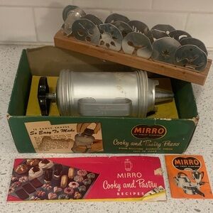 Vintage Mirro Cooky and Pastry Press with Discs from 1950’s .